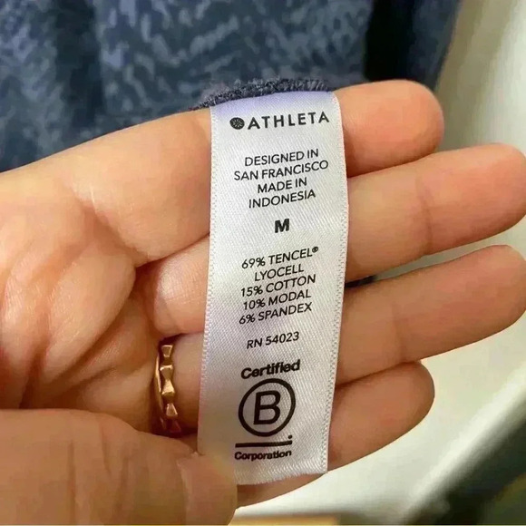 Athleta Printed Crewneck Sweatshirt - Women’s Medium, Navy Blue & Grayish - Picture 4 of 11